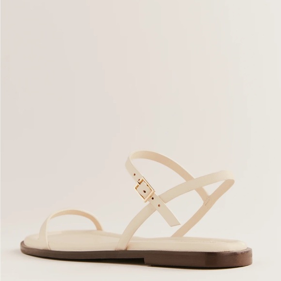 NWOT reformation lake flat sandal - Picture 6 of 12